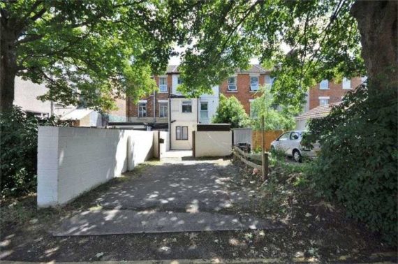 1 Bedroom Flat